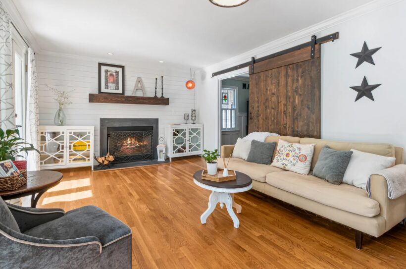 A fully furnished Austin apartment ready for a short-term renter to move in.