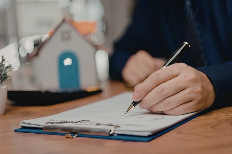 Renter finalizing a Texas apartment lease with confidence